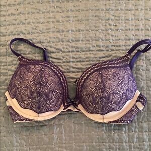 Victoria’s Secret Bombshell Elegant Plunge Push Up Purple Lace Bra